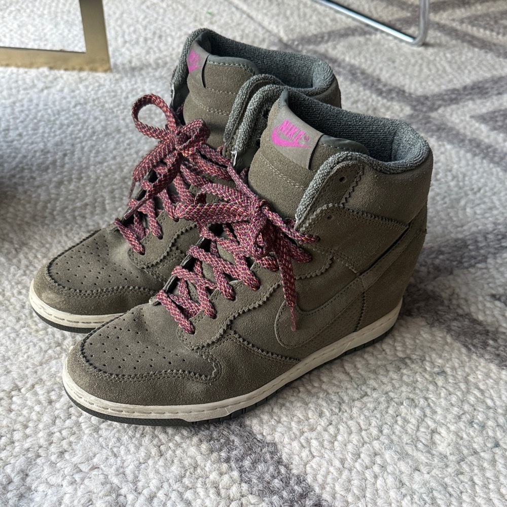 Vintage Nike Dunk Sky High - Women’s Size 9